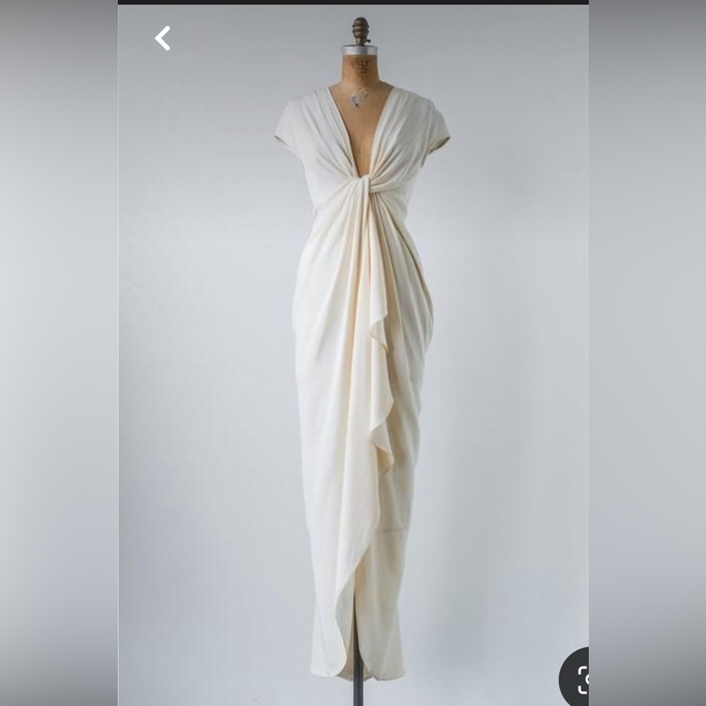 White Special made lined size 4 draped white dress zip enclosed